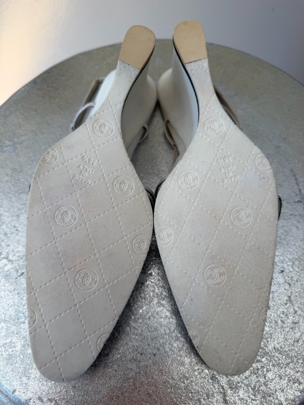 CHANEL - Two-Tone Slingback Wedges w/ Camellia Detail – Size 38.5 - Picture 15 of 15